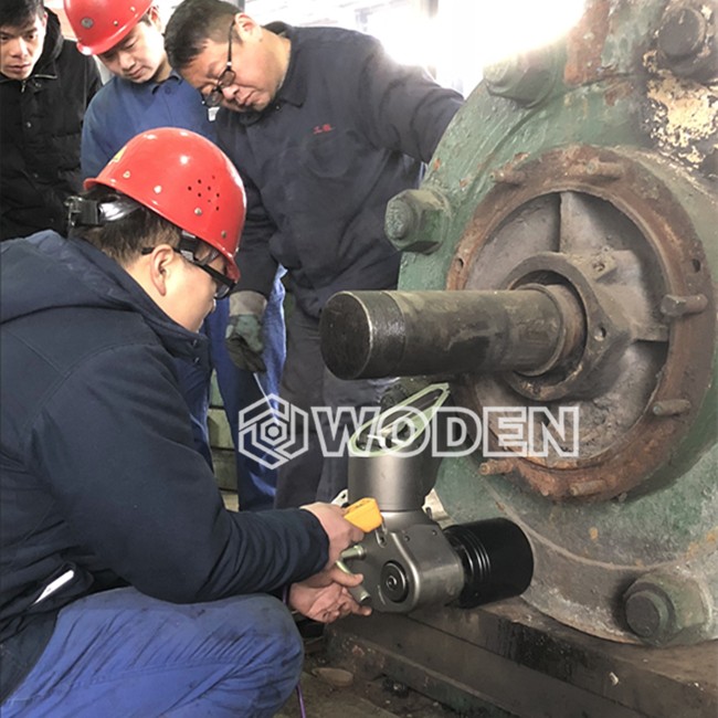 沃頓液壓扳手現場指導用戶使用