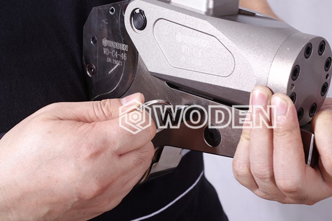 沃頓液壓扳手出廠前都經過嚴格的扭矩檢測 沃頓液壓扳手出廠前都經過嚴格的扭矩檢測